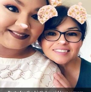 Meet your Posher, Inez